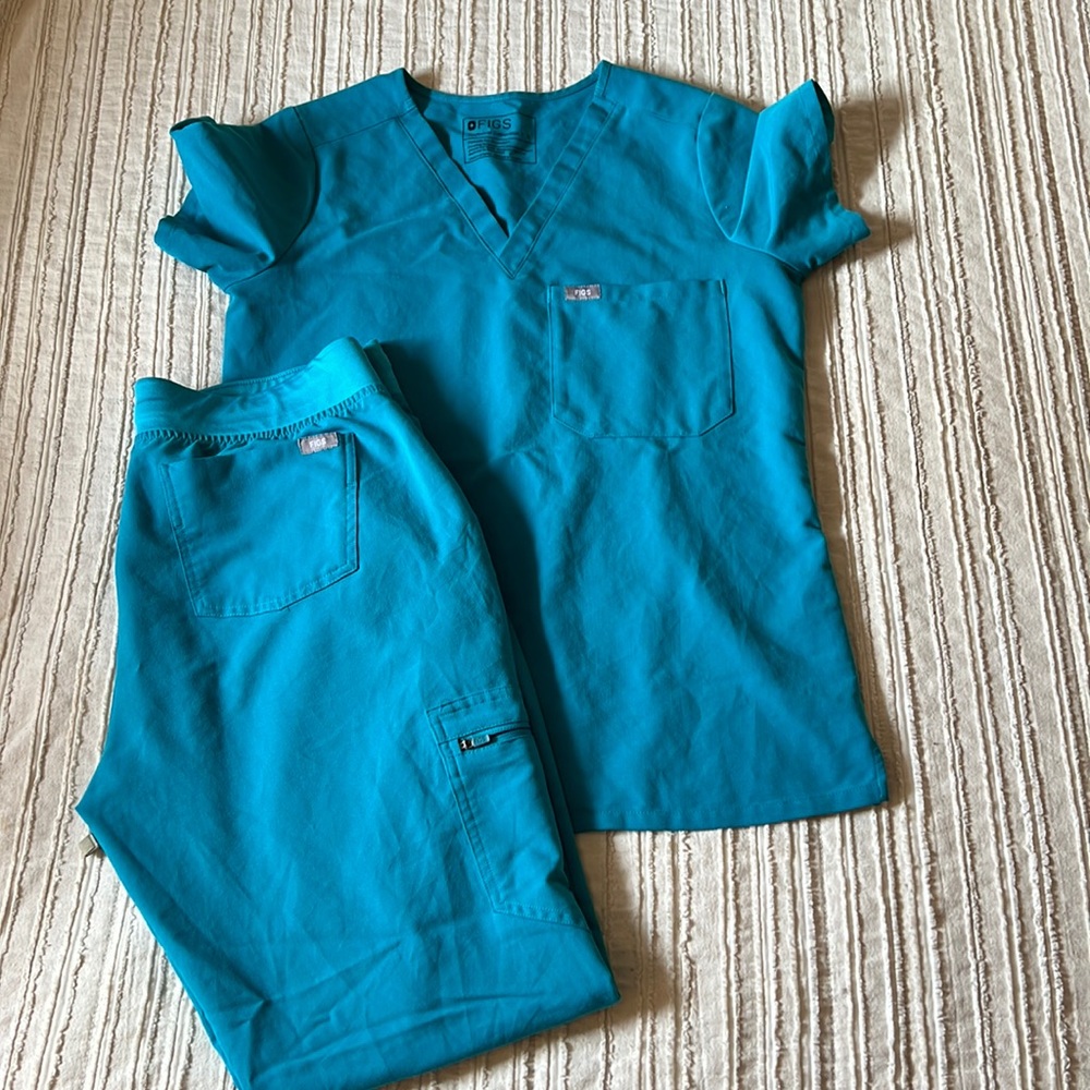 FIGS SCRUB SET